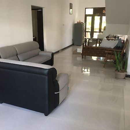 Bosadi Homestay Katunayake Exterior photo