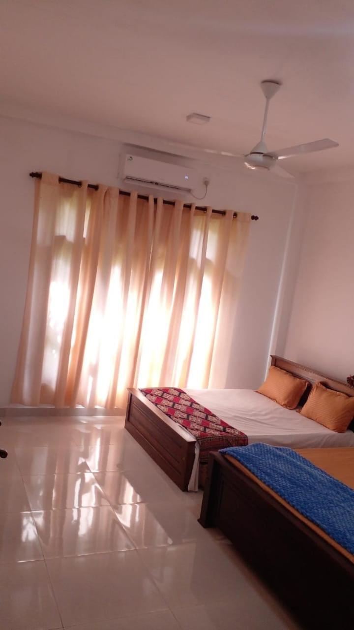 Bosadi Homestay Katunayake Exterior photo