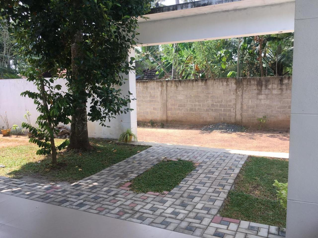 Bosadi Homestay Katunayake Exterior photo